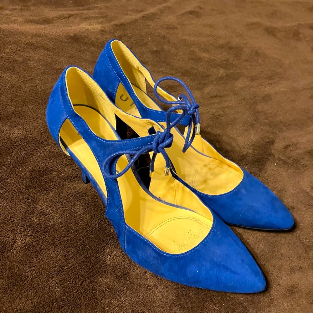 Blue suede heals